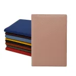accessoire en cuir pour passeport